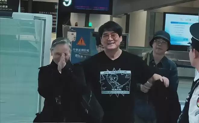 周华健带洋媳妇回潮汕老家，网友误认为母子（组图） - 2