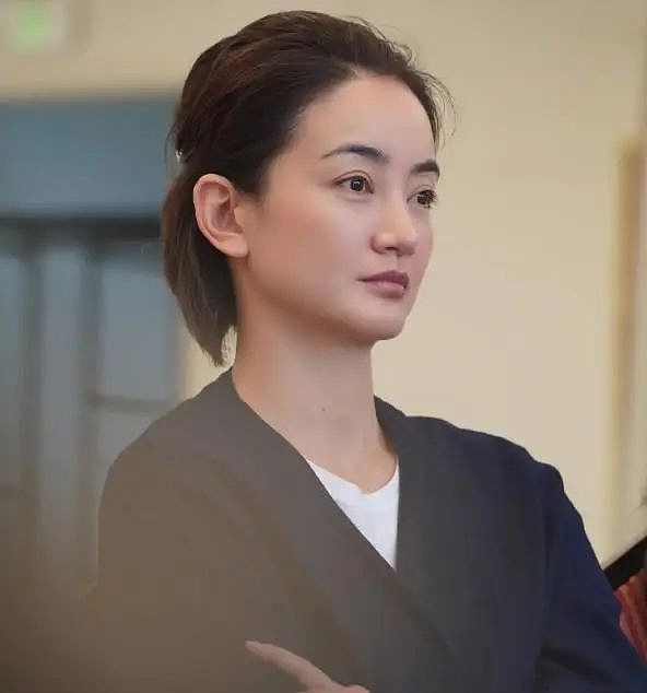 曾是上海知名主持人，离开上海台后成百亿总裁（组图） - 21
