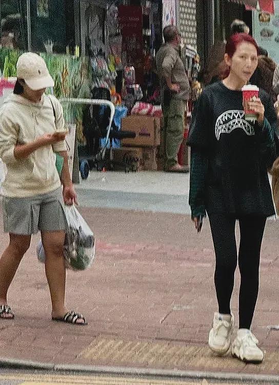 58岁陈法蓉出席发布会，颜值下跌老到不敢认，皮松肉垮脸还肿（组图） - 13