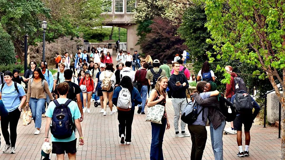 华盛顿大学邀请OnlyFans成人明星进课堂分享?(组图) - 11