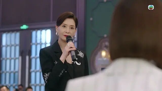 36岁TVB女星惊喜客串台庆剧出场仅一分钟，为角色交足功课，直言压力好大（组图） - 1