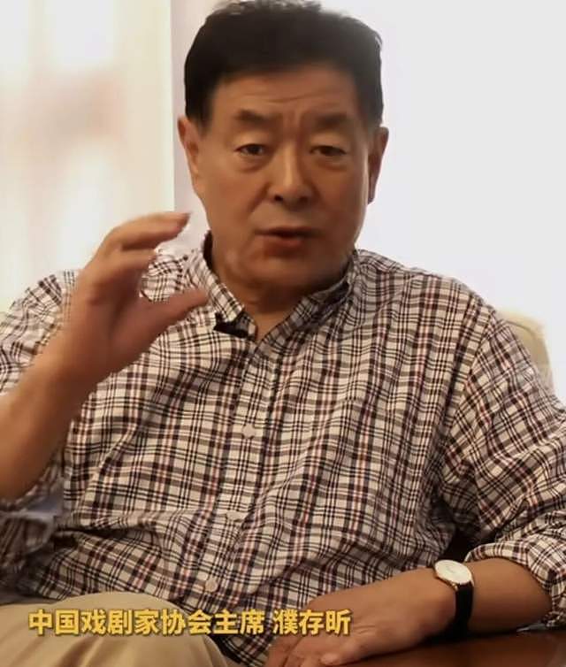 72岁知名老戏骨，连发三条动态支持外孙女新戏，网友：内娱要完了（组图） - 1