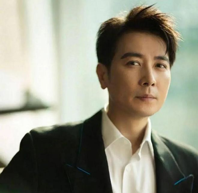 杨幂暗讽姚晨人设？白鹿为撕番洗白？保剑锋婚内出轨？周柯宇趁势营销？看不懂剧本的影后？（组图） - 6