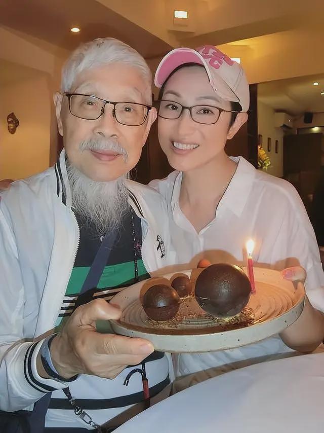 58岁陈法蓉出席发布会，颜值下跌老到不敢认，皮松肉垮脸还肿（组图） - 26