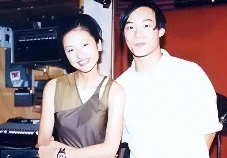 从“备胎歌王”到人生赢家，陈小春如何将一手烂牌打成王炸？（组图） - 11