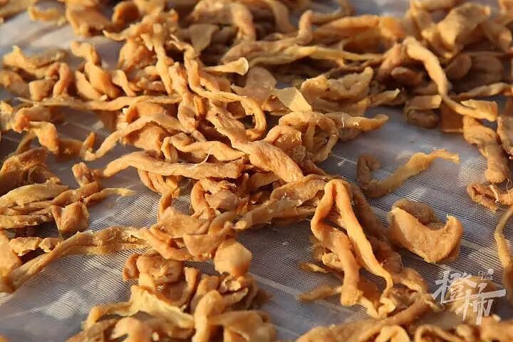 一整缸3年陈“萧山萝卜干”参展时被偷！警察迅速找到偷菜人，网友：突然想过来尝一尝……（组图） - 2