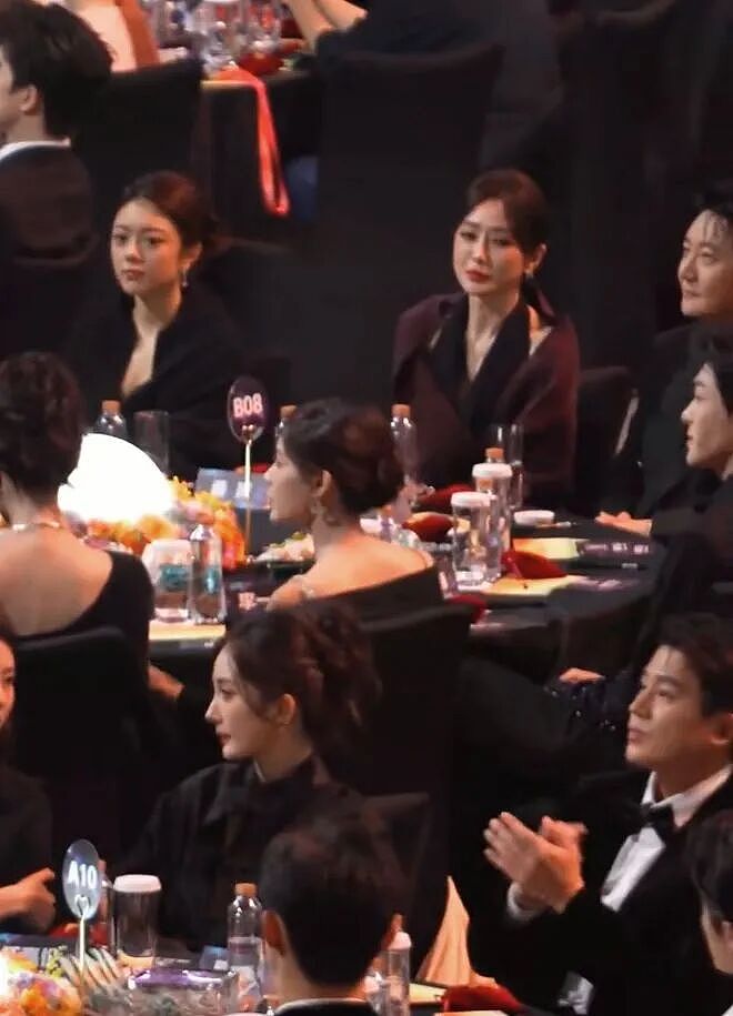杨幂魏大勋尖叫之夜同框,秦岚也在现场,上演前任相见罗生门名场面(组图) - 6