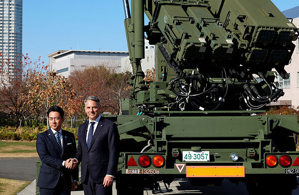 中国歼-15战机雷达照射日本F-15！澳洲国防部长：令人担忧（组图） - 2