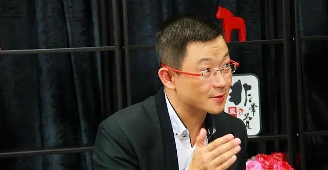 曾是上海知名主持人，离开上海台后成百亿总裁（组图） - 8