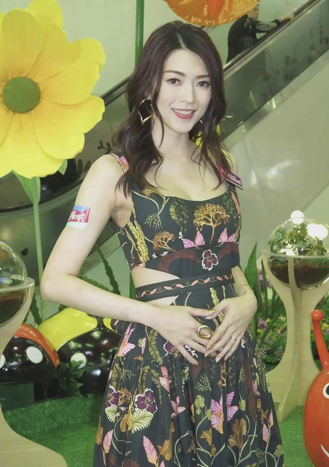 4年交往19位男友，声名狼藉的连诗雅如今结婚生子，转型贤妻良母（组图） - 5