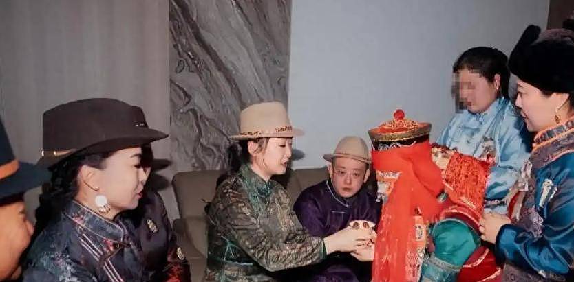凤凰传奇会解散吗?玲花的态度早已有了答案(组图) - 8