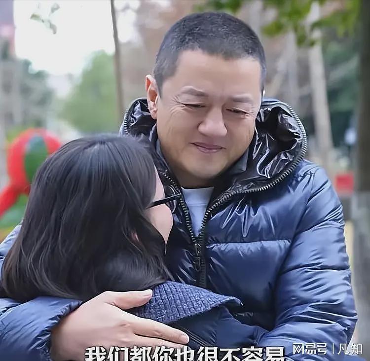 李亚鹏在四川见第四个女儿，身份公开：毕业于电子科大，相拥而泣（组图） - 14