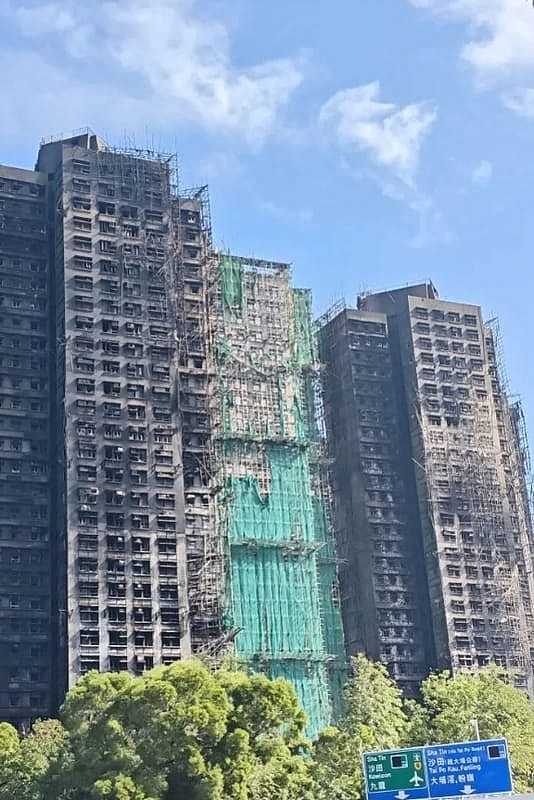 网友推算！香港大火实际罹难人数1500人以上...（组图） - 1