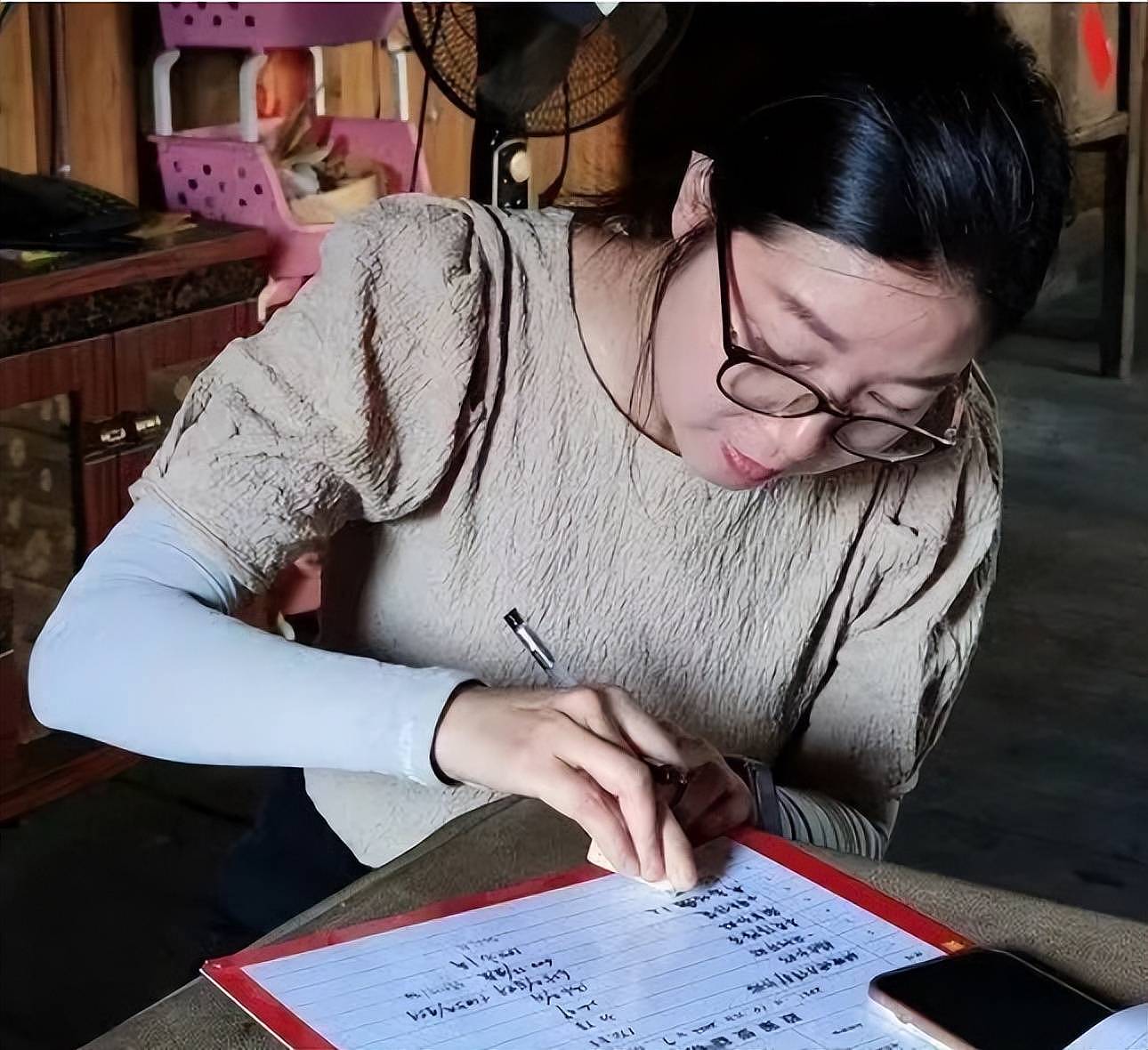 33岁清华硕士邓桂娟病逝！她是驻村干部，老家村支书发声：她小时候家里很困难，父亲早年患癌去世（组图） - 5