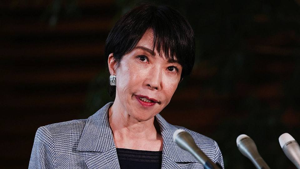 解放军报批高市早苗，日本开历史倒车必遭反噬（组图） - 1