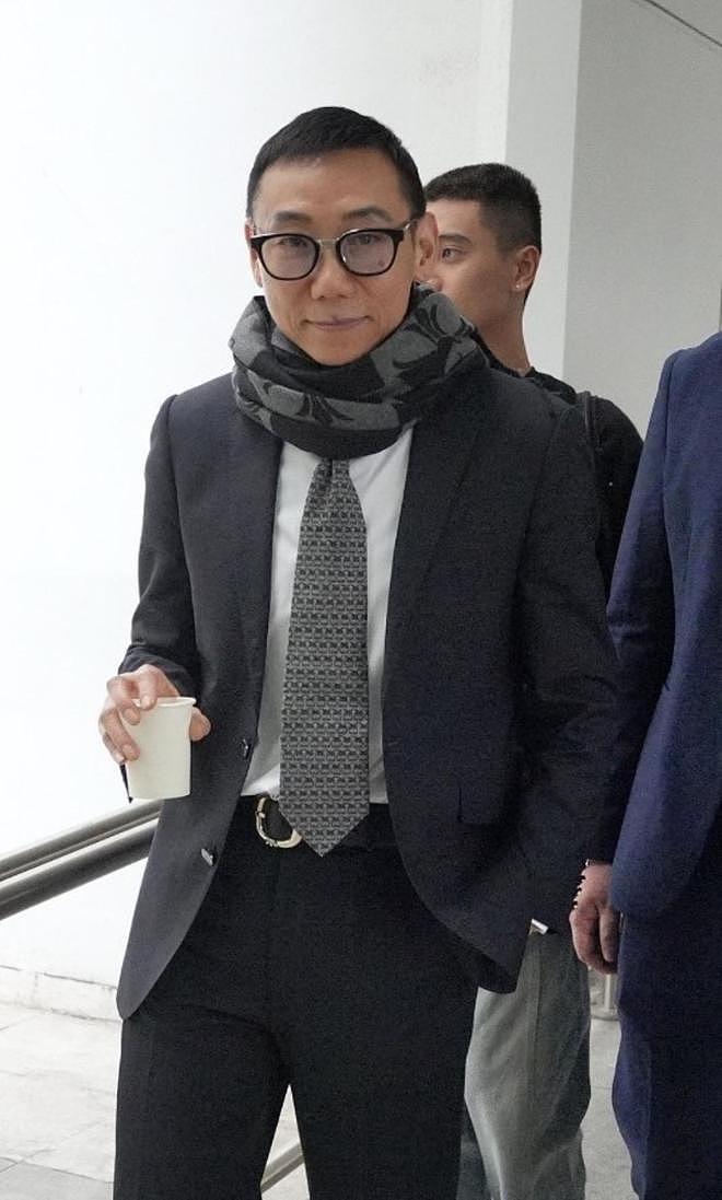 庭审对峙!张柏芝被干爹追讨1200万,谢霆锋划清界限,谢贤急了(组图) - 7