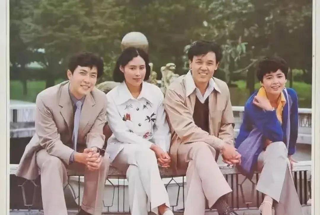 唐国强和前妻旧照，女儿很可爱，孙涛笑得很开心（组图） - 9