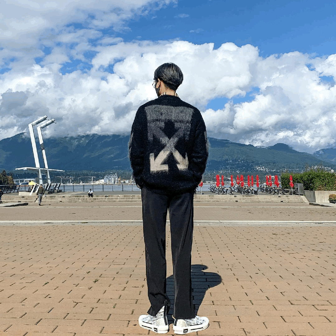 “中国首富之子”大闹LV咖啡店引热议!课堂下单保时捷,网购$4亿顶层公寓…(组图) - 25