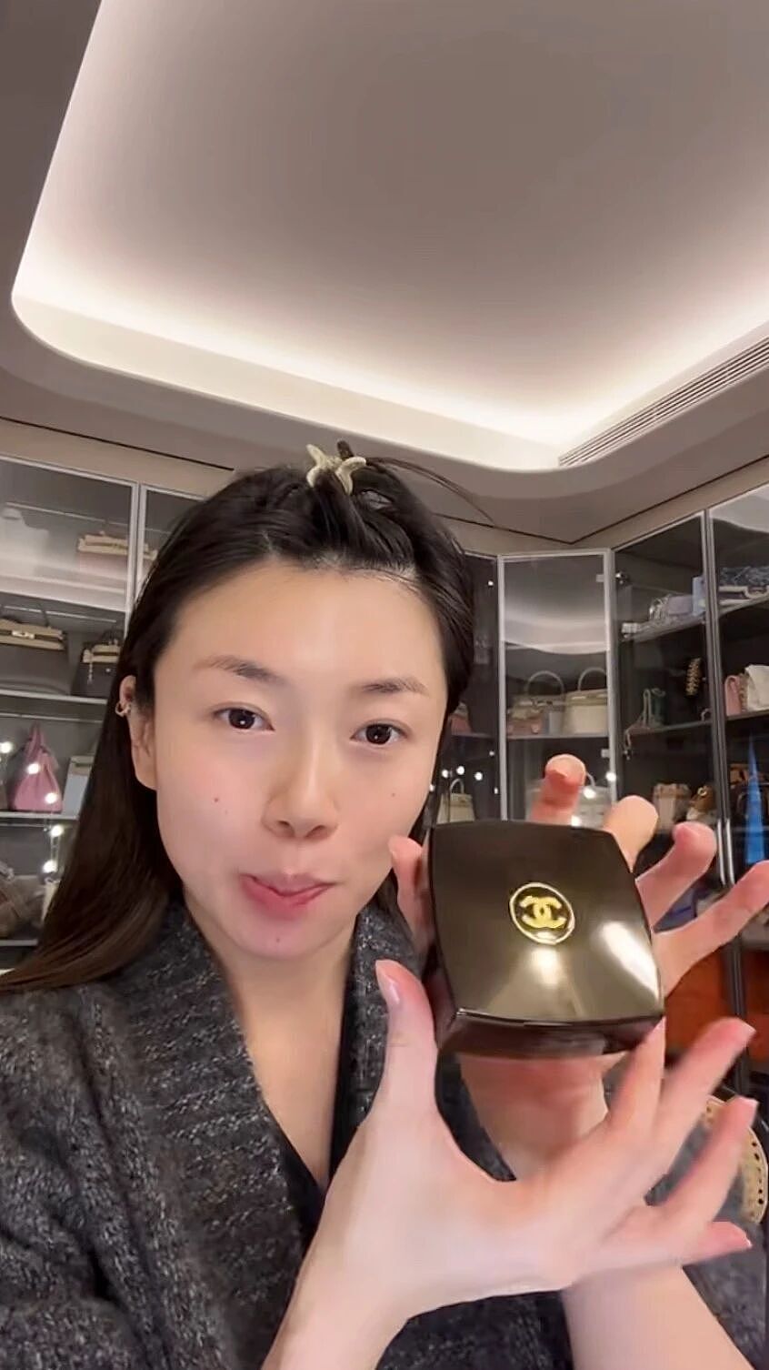 国内赚钱国外花,产品全抄别人家,富家女程晓玥终于翻车了(组图) - 30
