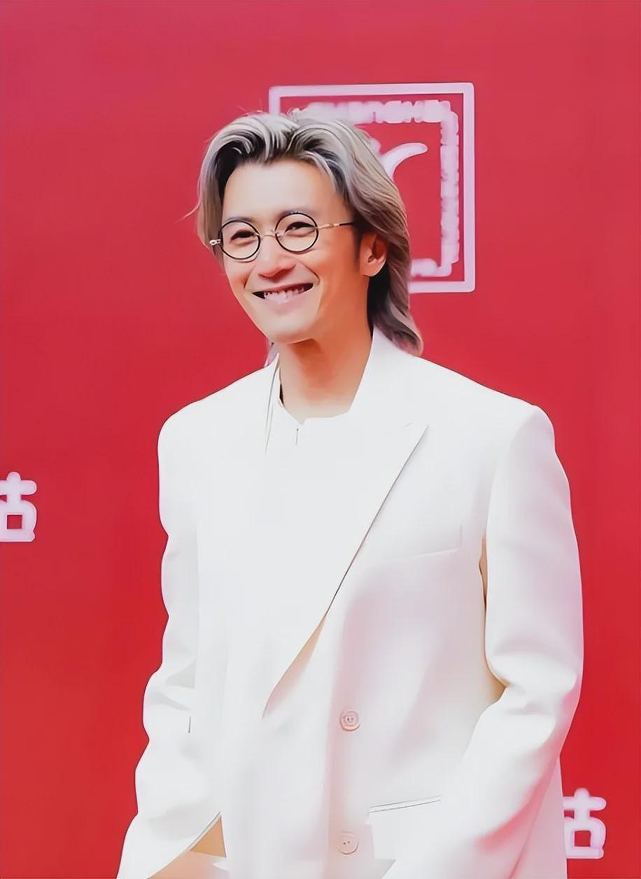 谢霆锋没想到，离婚12年李亚鹏公开晒王菲照片，有一件事他真做对了（组图） - 31