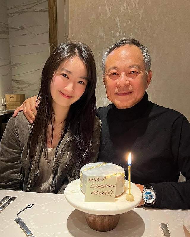 曝“最美星二代”港大硕士毕业！影视歌全面发展，超过妈妈龚慈恩（组图） - 8