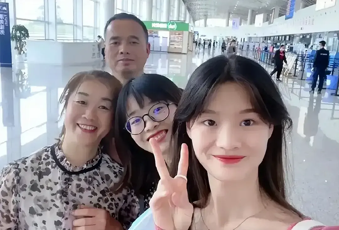 年薪千万，天才少女求放过（组图） - 6