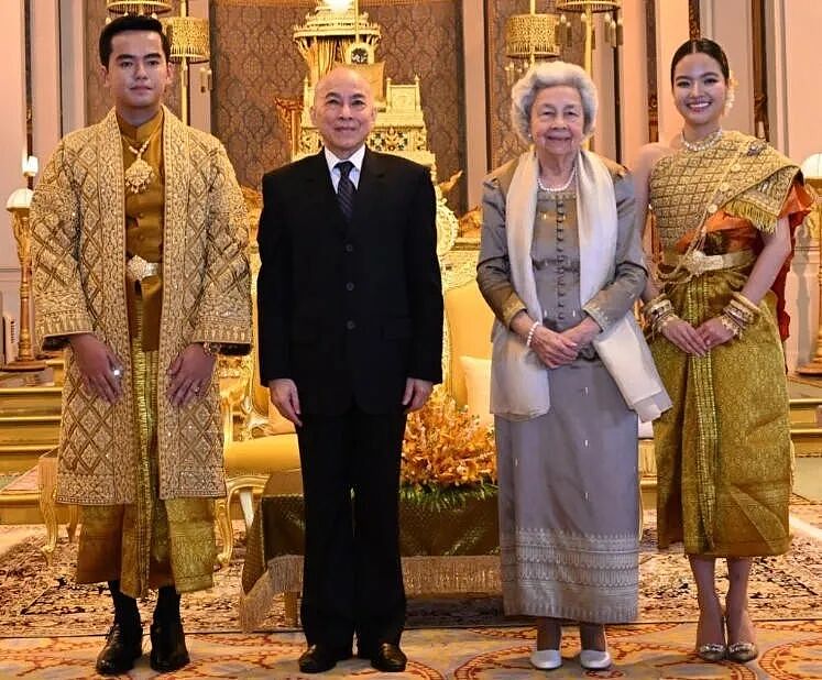 柬埔寨公主与富二代大婚,公主还曾留学中国!王室公主太多,不卷不行啊...(组图) - 14