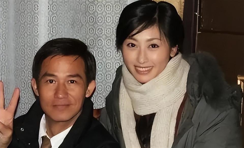 被张铁林玩弄感情后，嫁给了臭名昭著的他（组图） - 5