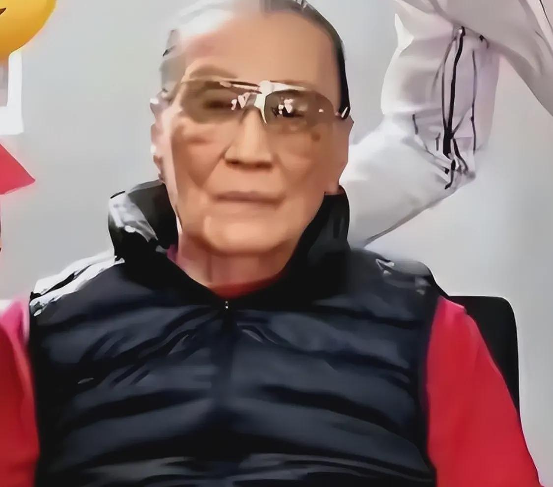 庭审对峙!张柏芝被干爹追讨1200万,谢霆锋划清界限,谢贤早有准备(组图) - 24
