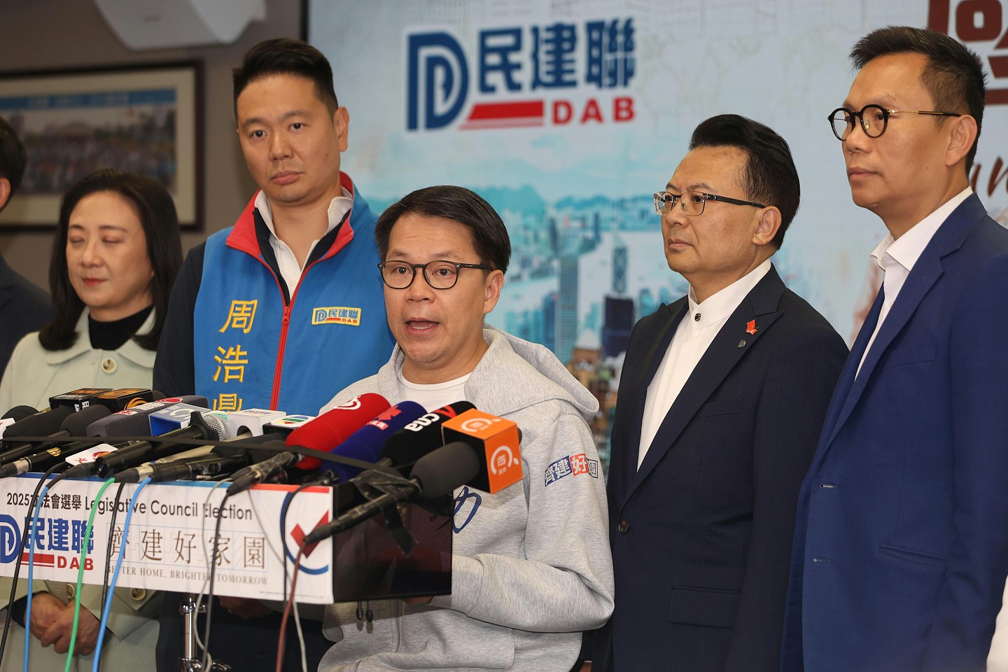香港立法会选举，大埔火灾后民建联大跌票！陈克勤：有人借火抹黑（组图） - 4