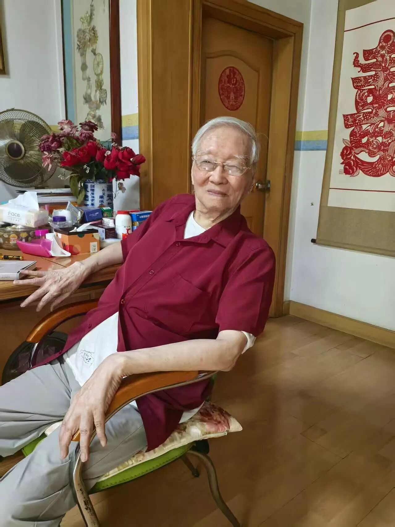 南京大屠杀最早报道者王火逝世：“我最讨厌哀乐了，我要是走了，就放一首《沂蒙山小调》给我听”（组图） - 5