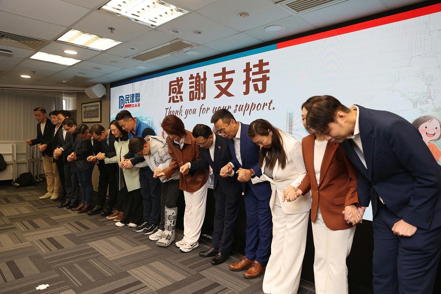 香港立法会选举，大埔火灾后民建联大跌票！陈克勤：有人借火抹黑（组图） - 1