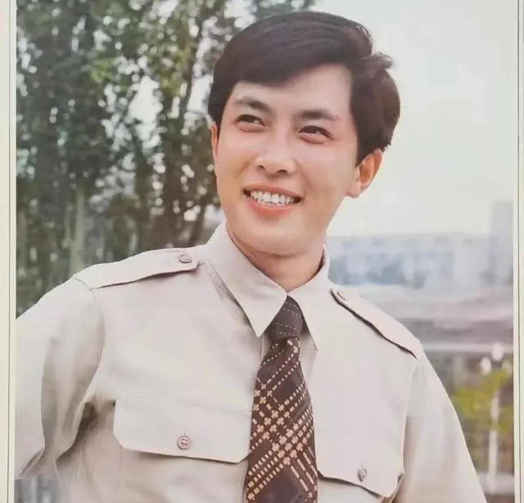 唐国强和前妻旧照，女儿很可爱，孙涛笑得很开心（组图） - 6