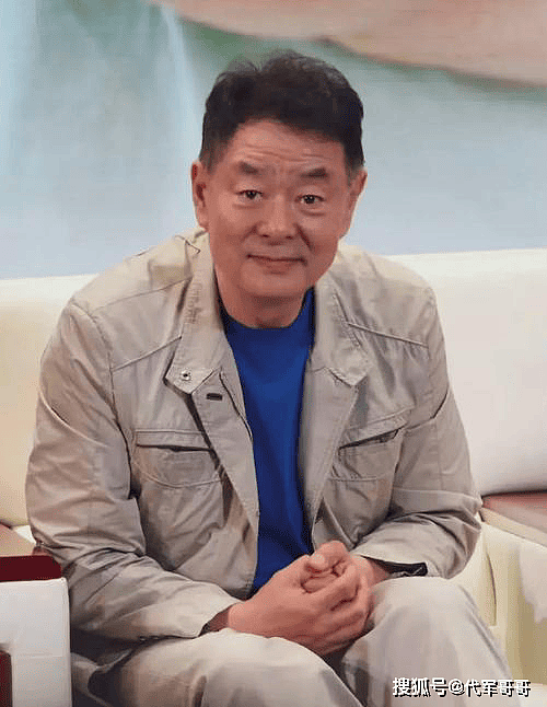 濮存昕宣传外孙女新剧，长相引争议：内娱完了（组图） - 15