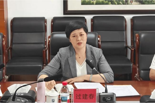 子女不回国，中国再有多部省部级高官提早下岗（图） - 1