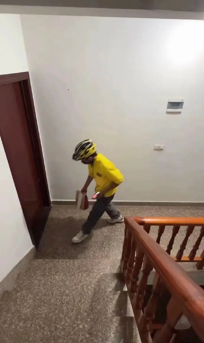【爆笑】男朋友凌晨突然说爱我是什么意思？网友分析：不会是刚PC完吧 ​​​（组图） - 99