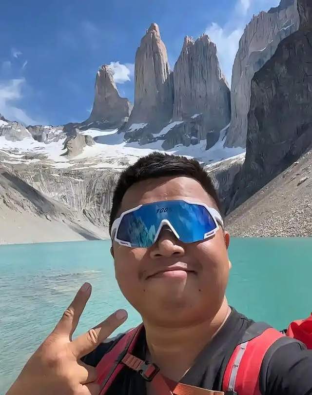 热搜!网红蓝战非在南非遭中国人绑架,曝详细过程,还收集其精液(组图) - 8