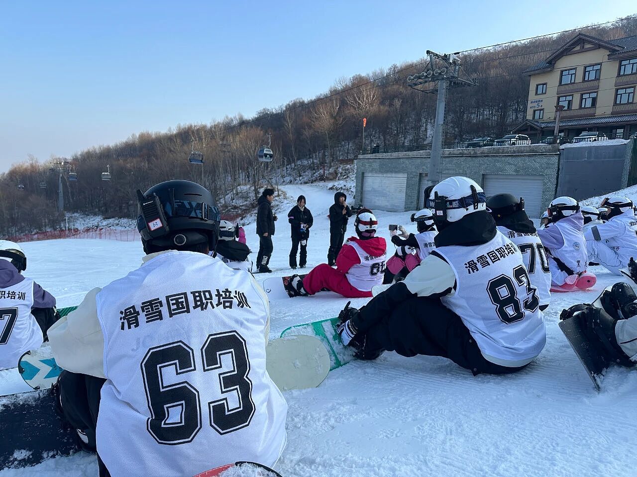 “穷滑”的年轻人，打败昂贵的雪（组图） - 8