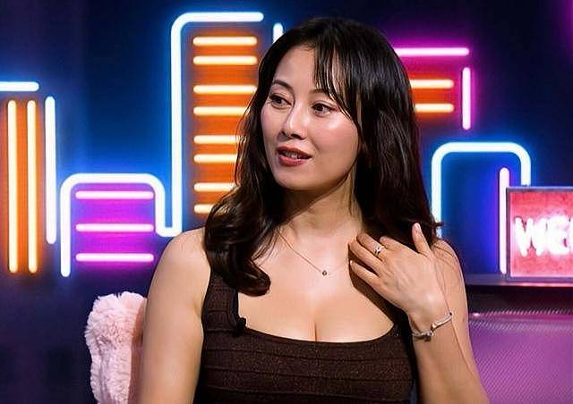香港知名女星自曝参加商演遭非礼，被摸到敏感部位（组图） - 1