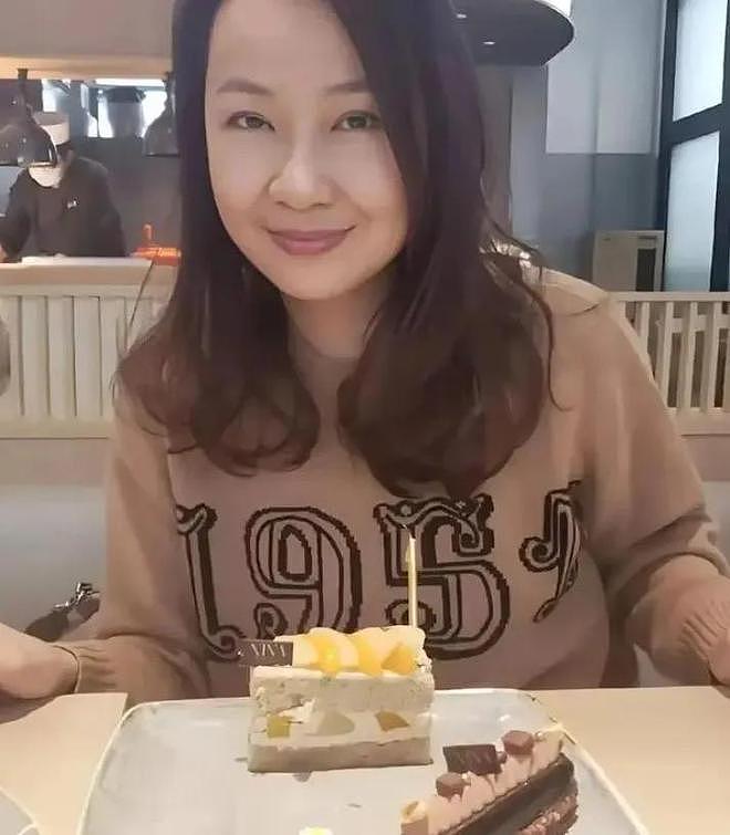嫁给吴镇宇23年没做过饭，53岁仍似少女，她堪称最美的女星（组图） - 8