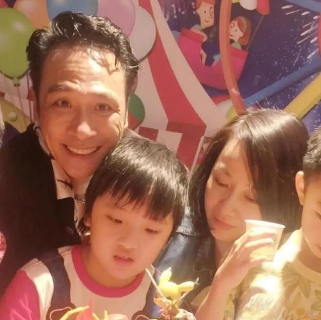 嫁给吴镇宇23年没做过饭，53岁仍似少女，她堪称最美的女星（组图） - 3