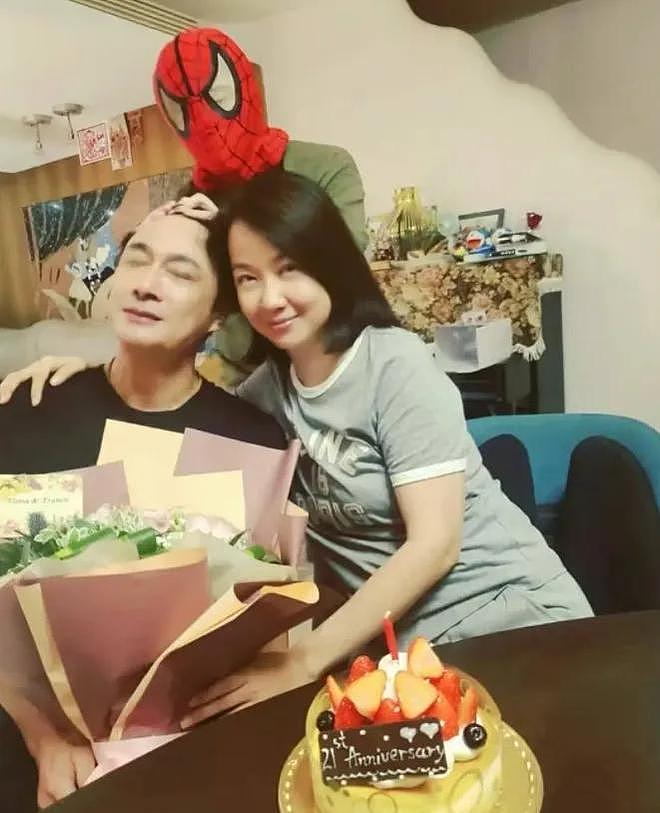 嫁给吴镇宇23年没做过饭，53岁仍似少女，她堪称最美的女星（组图） - 11