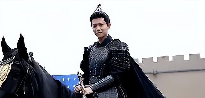 于正看人真准，不拍戏就“消失”的任嘉伦，已走上另一条康庄大道（组图） - 5