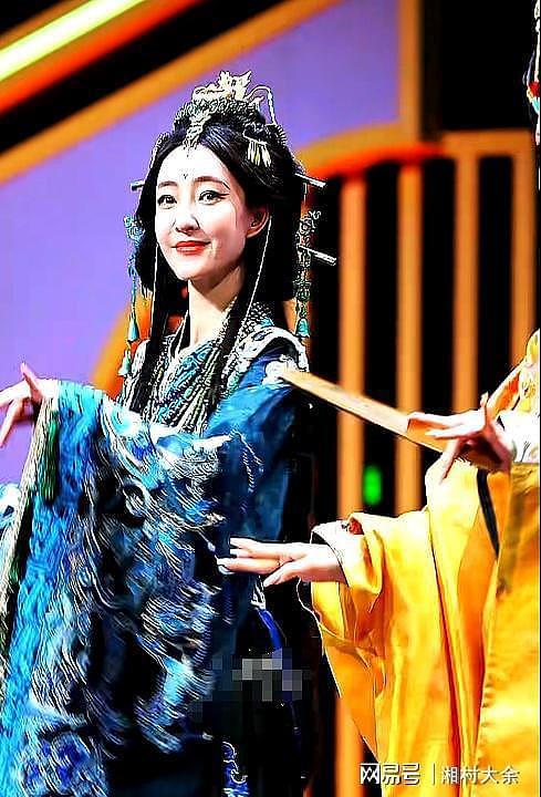 国风盛典：40岁王丽坤秒了29岁张雅欣！不要怀疑能演早期女主的脸（组图） - 8