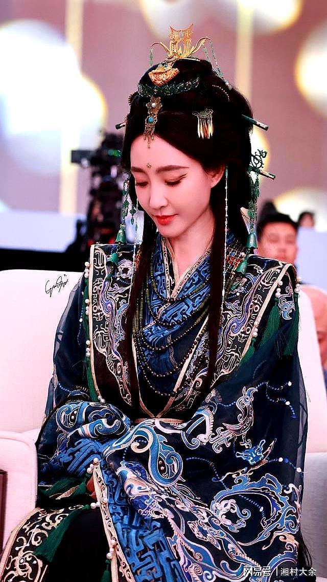 国风盛典：40岁王丽坤秒了29岁张雅欣！不要怀疑能演早期女主的脸（组图） - 4