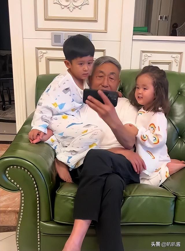 “最干净”的男演员，结婚40多年零绯闻，女儿成了最大骄傲！（组图） - 25