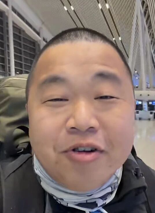 上热搜了！千万粉丝网红蓝战非在南非被持刀绑架，损失上千万！绑匪提前买通所有人令人恐惧（组图） - 10