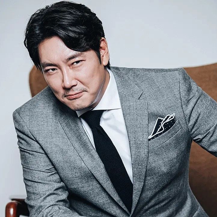 韩影帝赵震雄涉性侵退圈，再被爆曾K房打人，苦主竟是这顶流男星（组图） - 2