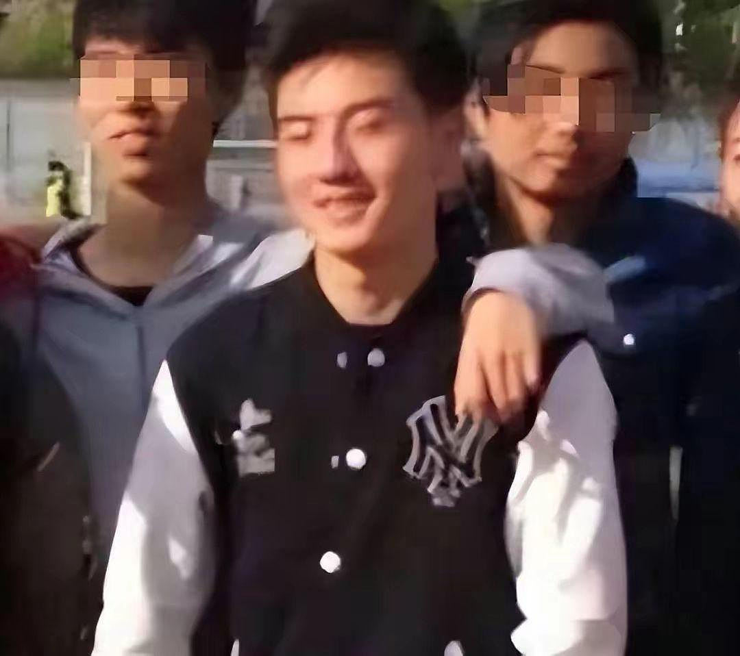 恐怖!华人女生在校园内被连捅200刀惨死,行凶华男与死者零交集,作案动机竟是…(组图) - 19