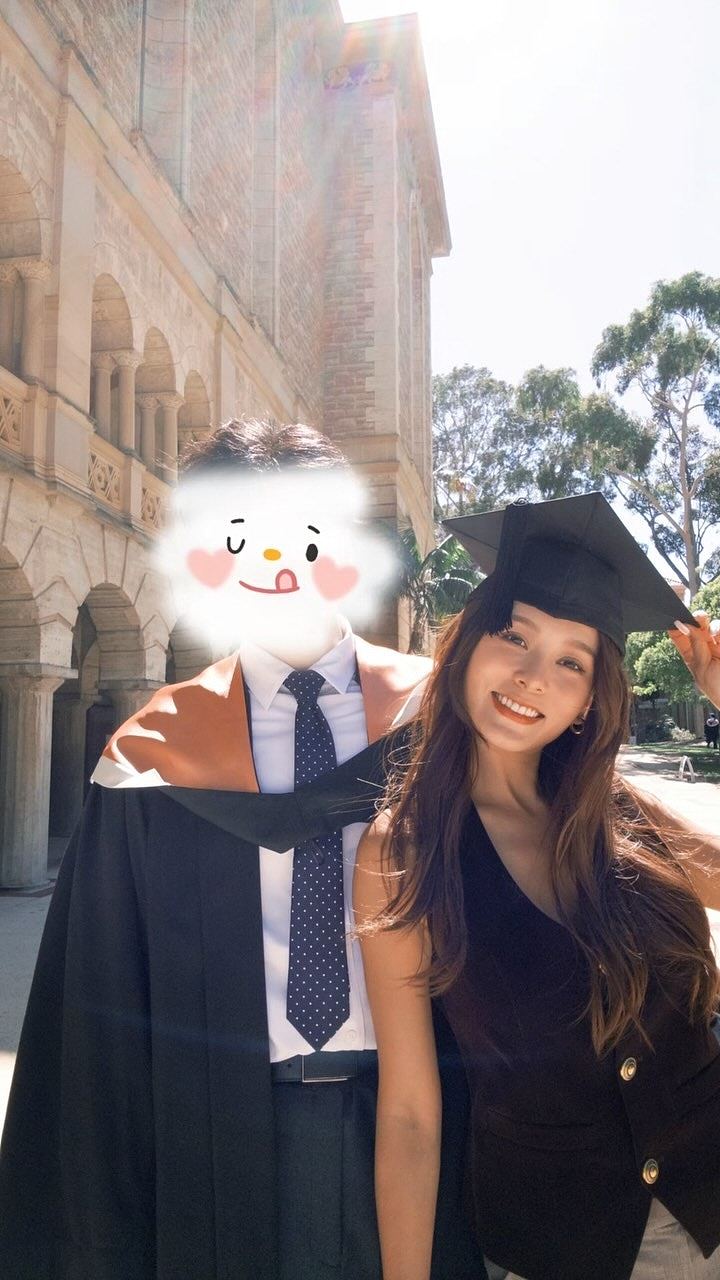性感女神年花数十万供细佬读书，亲飞澳洲见证毕业：忍唔住流泪了（组图） - 10